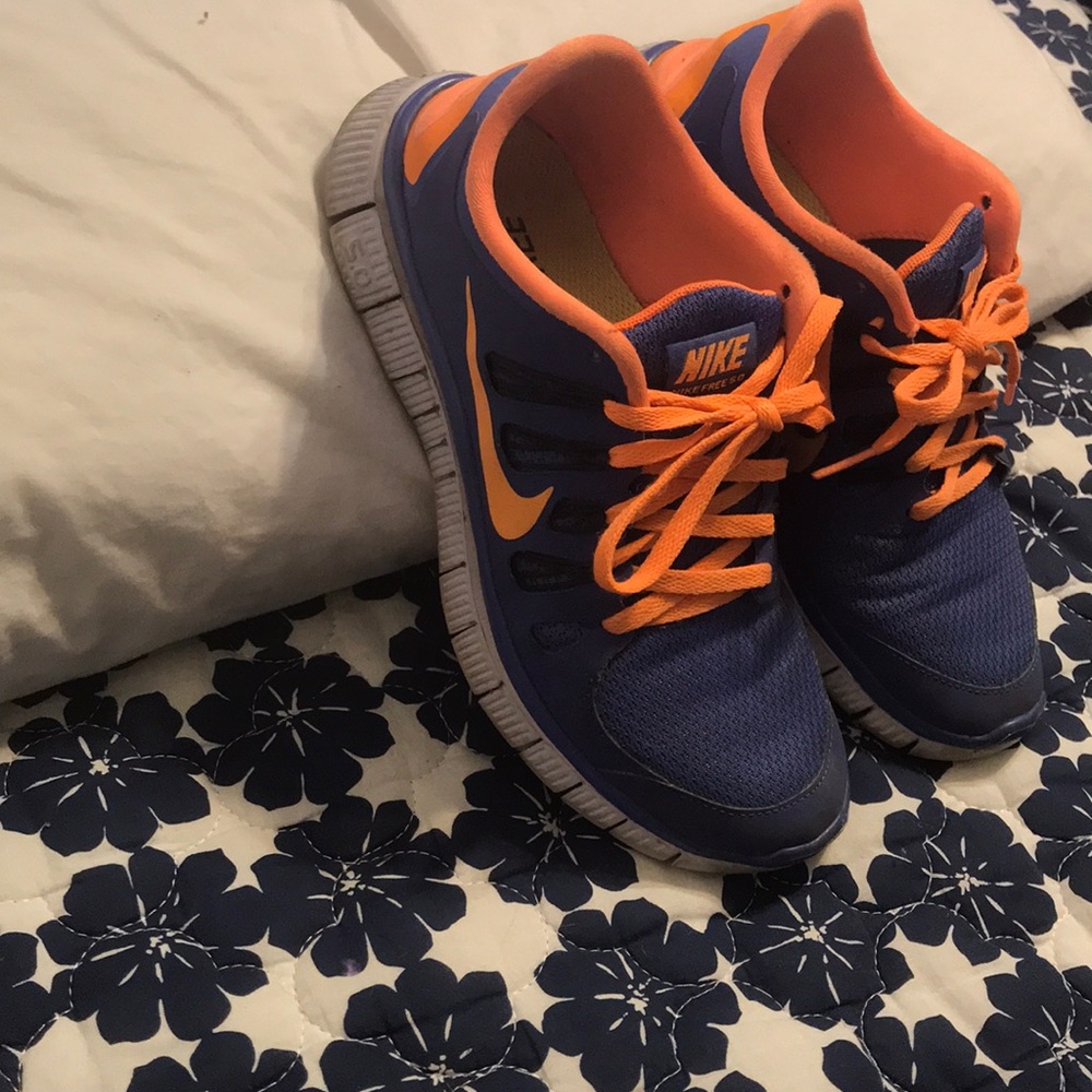 Nike Free Run 5.0. Blue with orange.